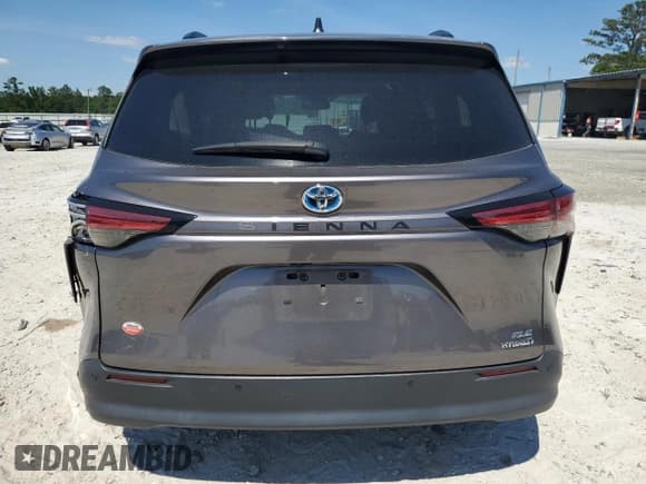 ✅ 2021 Toyota Sienna XLE • VIN: 5TDYRKEC2MS018607 • Lot: 58129314. Listed on Copart with 69,426 mi. Free auction sales archive from the USA and detailed vehicle history report at DreamBid. Image 6.