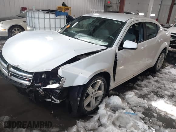 ✅ 2013 Dodge Avenger SXT • VIN: 1C3CDZCB7DN709850 • Лот: 41251579. Опубликован ранее на IAAI с пробегом 161 105 миль. Бесплатный доступ к архиву аукционных продаж из США и подробный отчёт об истории автомобиля на DreamBid. Изображение 18.