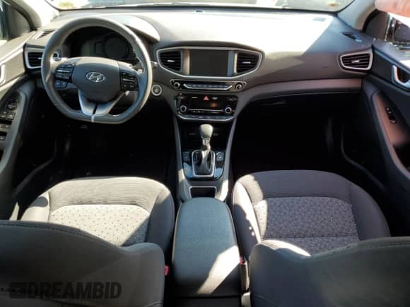 2019 Hyundai Ioniq SEL z VIN KMHC75LC9KU106126, wystawiony jako Copart lot #70461684 z przebiegiem 40 782 mil mil oraz Szkoda całkowita • Salvage title. Historia ofert i sprzedaży dostępna na DreamBid. Obrazek 8.