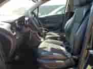 2020 Chevrolet Trax LT z VIN KL7CJLSB2LB065612, wystawiony jako Copart lot #70568255 z przebiegiem 22 668 mil mil oraz Szkoda całkowita • Salvage title. Historia ofert i sprzedaży dostępna na DreamBid. Obrazek 7.