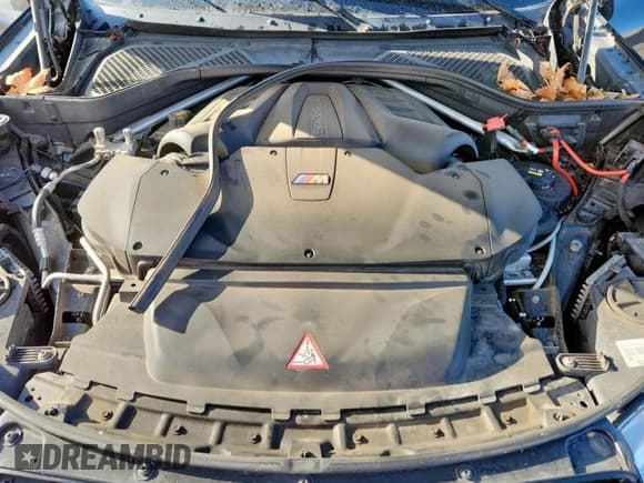 ✅ 2017 BMW X5 M • VIN: 5YMKT6C35H0U39612 • Lot: 81462825. Wystawiony na Copart z przebiegiem 111 863 mil. Bezpłatny archiwum sprzedaży aukcyjnych z USA i szczegółowy raport historii pojazdu na DreamBid. Zdjęcie 12.