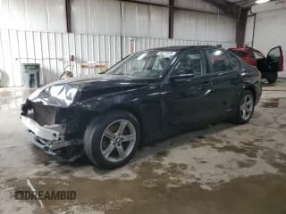 ✅ 2014 BMW 3 Series 320i xDrive • VIN: WBA3C3C54EF986969 • Lot: 91650245. Wystawiony na Copart z przebiegiem Nie podano. Bezpłatny archiwum sprzedaży aukcyjnych z USA i szczegółowy raport historii pojazdu na DreamBid. Zdjęcie 1.