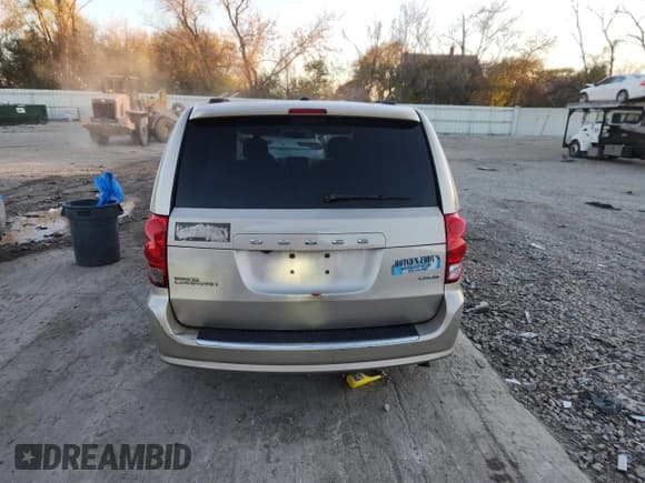 ✅ 2013 Dodge Grand Caravan Crew • VIN: 2C4RDGDG6DR508075 • Lot: 89840965. Wystawiony na Copart z przebiegiem 220 453 mil. Bezpłatny archiwum sprzedaży aukcyjnych z USA i szczegółowy raport historii pojazdu na DreamBid. Zdjęcie 6.