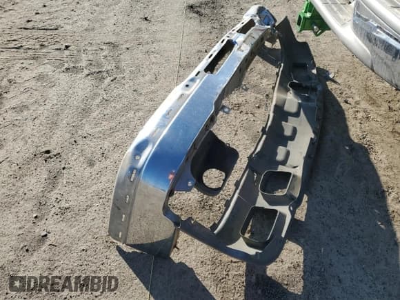 ✅ 2005 Chevrolet Silverado 2500HD LS • VIN: 1GCHK23U65F897501 • Лот: 87408535. Опубликован ранее на Copart с пробегом 140 369 миль. Бесплатный доступ к архиву аукционных продаж из США и подробный отчёт об истории автомобиля на DreamBid. Изображение 12.