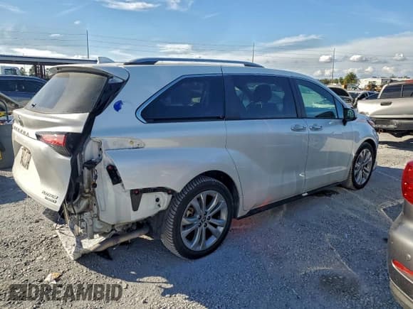 ✅ 2022 Toyota Sienna Platinum • VIN: 5TDERKEC7NS125270 • Лот: 90364455. Опубликован ранее на Copart с пробегом 87 728 миль. Бесплатный доступ к архиву аукционных продаж из США и подробный отчёт об истории автомобиля на DreamBid. Изображение 3.