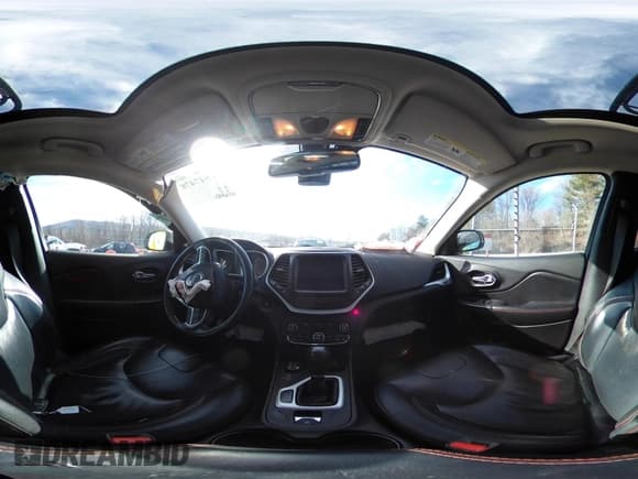 ✅ 2016 Jeep Cherokee Trailhawk • VIN: 1C4PJMBB6GW335837 • Lot: 41547478. Listed on IAAI with 236,483 mi. Free auction sales archive from the USA and detailed vehicle history report at DreamBid. Image 20.