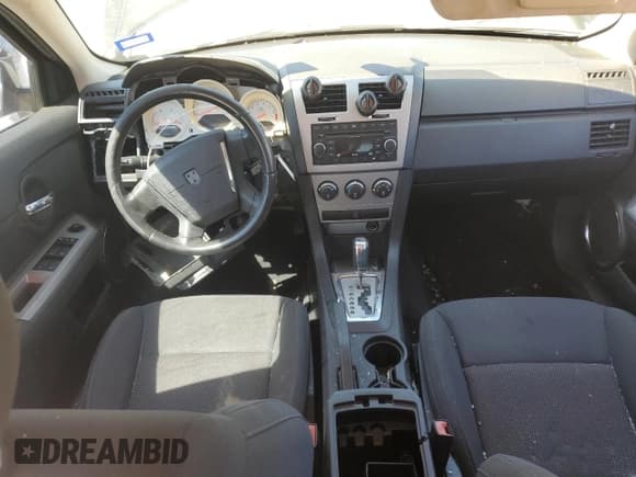 ✅ 2009 Dodge Avenger SXT • VIN: 1B3LC56B49N545632 • Lot: 74095694. Wystawiony na Copart z przebiegiem Nie podano. Bezpłatny archiwum sprzedaży aukcyjnych z USA i szczegółowy raport historii pojazdu na DreamBid. Zdjęcie 8.