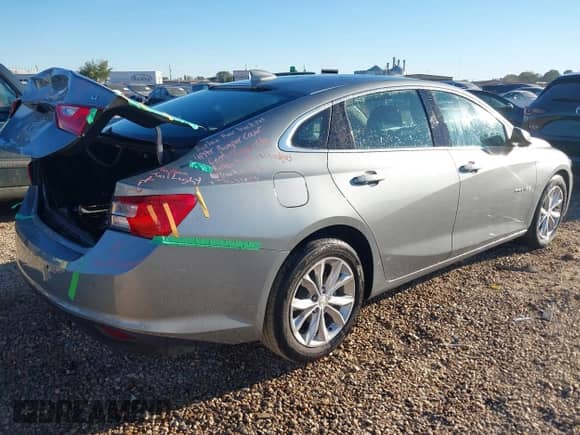 ✅ 2025 Chevrolet Malibu LT • VIN: 1G1ZD5STXSF119649 • Lot: 43604851. Wystawiony na IAAI z przebiegiem 29 487 mil mil. Skorzystaj z bezpłatnego archiwum sprzedaży aukcyjnych z USA i zobacz szczegółowy raport historii pojazdu na DreamBid. Zdjęcie 4.