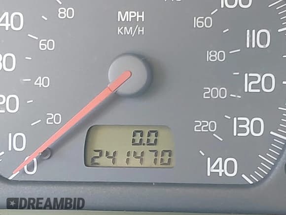 ✅ 2000 Volvo V70 • VIN: YV1LW61J1Y2706507 • Лот: 41687213. Опубликован ранее на IAAI с пробегом 241 470 миль. Бесплатный доступ к архиву аукционных продаж из США и подробный отчёт об истории автомобиля на DreamBid. Изображение 7.