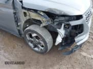 ✅ 2021 Hyundai Venue SEL • VIN: KMHRC8A36MU128047 • Lot: 41643799. Wystawiony na IAAI z przebiegiem 29 078 mil. Bezpłatny archiwum sprzedaży aukcyjnych z USA i szczegółowy raport historii pojazdu na DreamBid. Zdjęcie 6.