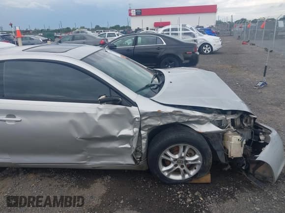 ✅ 2005 Toyota Solara SE • VIN: 4T1CE38P55U963490 • Lot: 42487817. Listed on IAAI with Not provided. Free auction sales archive from the USA and detailed vehicle history report at DreamBid. Image 17.