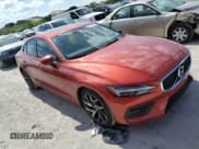 ✅ 2019 Volvo S60 Momentum • VIN: 7JRA22TK0KG001474 • Lot: 42163233. Wystawiony na Copart z przebiegiem 33 923 mil. Bezpłatny archiwum sprzedaży aukcyjnych z USA i szczegółowy raport historii pojazdu na DreamBid. Zdjęcie 4.