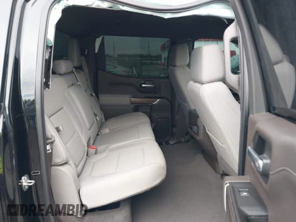 ✅ 2019 Chevrolet Silverado 1500 RST • VIN: 3GCUYEEDXKG177656 • Lot: 42870941. Wystawiony na IAAI z przebiegiem 72 422 mil. Bezpłatny archiwum sprzedaży aukcyjnych z USA i szczegółowy raport historii pojazdu na DreamBid. Zdjęcie 8.