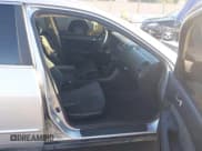 ✅ 2004 Honda Accord LX • VIN: 1HGCM66334A011601 • Lot: 43772923. Listed on IAAI with 254,442 mi. Free auction sales archive from the USA and detailed vehicle history report at DreamBid. Image 5.