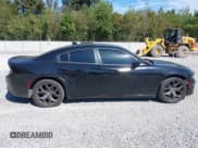 ✅ 2017 Dodge Charger SXT • VIN: 2C3CDXHG4HH642342 • Lot: 43337907. Wystawiony na IAAI z przebiegiem 109 666 mil. Bezpłatny archiwum sprzedaży aukcyjnych z USA i szczegółowy raport historii pojazdu na DreamBid. Zdjęcie 13.