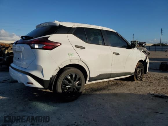 ✅ 2021 Nissan Kicks S • VIN: 3N1CP5BV4ML560906 • Lot: 93107365. Wystawiony na Copart z przebiegiem 30 328 mil. Bezpłatny archiwum sprzedaży aukcyjnych z USA i szczegółowy raport historii pojazdu na DreamBid. Zdjęcie 3.