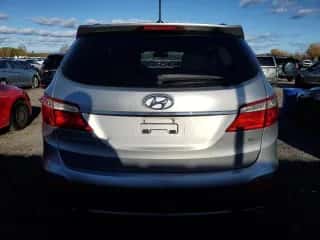 2016 Hyundai Santa Fe SE z VIN KM8SM4HF7GU136881, wystawiony jako Copart lot #82551575 z przebiegiem 281 731 mil mil oraz Czysty tytuł • Clean title. Historia ofert i sprzedaży dostępna na DreamBid. Obrazek 6.