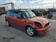 ✅ 2014 MINI Clubman • VIN: WMWZF3C5XET492540 • Lot: 81713635. Wystawiony na Copart z przebiegiem 109 014 mil. Bezpłatny archiwum sprzedaży aukcyjnych z USA i szczegółowy raport historii pojazdu na DreamBid. Zdjęcie 4.
