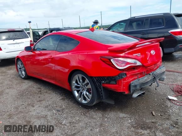 ✅ 2013 Hyundai Genesis Coupe Grand Touring • VIN: KMHHU6KJ4DU107997 • Lot: 42558525. Wystawiony na IAAI z przebiegiem 116 475 mil. Bezpłatny archiwum sprzedaży aukcyjnych z USA i szczegółowy raport historii pojazdu na DreamBid. Zdjęcie 3.