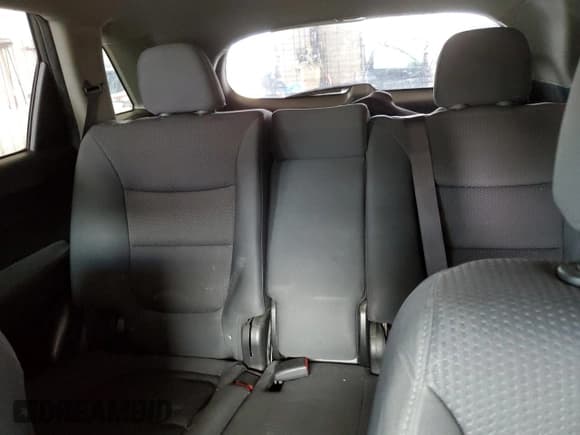 ✅ 2011 Kia Sorento LX • VIN: 5XYKTDA19BG021165 • Lot: 53826625. Listed on Copart with 277,180 mi. Free auction sales archive from the USA and detailed vehicle history report at DreamBid. Image 10.