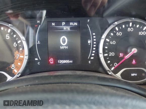 ✅ 2018 Jeep Renegade Latitude • VIN: ZACCJABB5JPJ03499 • Lot: 42608361. Wystawiony na IAAI z przebiegiem 120 908 mil. Bezpłatny archiwum sprzedaży aukcyjnych z USA i szczegółowy raport historii pojazdu na DreamBid. Zdjęcie 15.