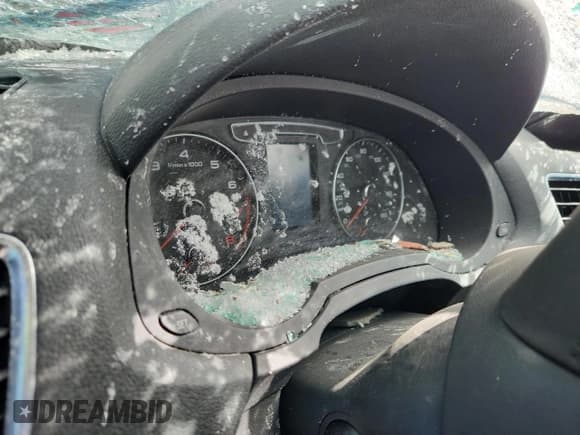 ✅ 2018 Audi Q3 Premium • VIN: WA1ECCFS3JR027854 • Лот: 85929255. Опубликован ранее на Copart с пробегом Не указан. Бесплатный доступ к архиву аукционных продаж из США и подробный отчёт об истории автомобиля на DreamBid. Изображение 9.