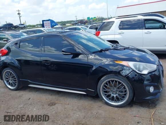 ✅ 2013 Hyundai Veloster Turbo • VIN: KMHTC6AE3DU111704 • Lot: 42491273. Wystawiony na IAAI z przebiegiem 114 501 mil. Bezpłatny archiwum sprzedaży aukcyjnych z USA i szczegółowy raport historii pojazdu na DreamBid. Zdjęcie 13.