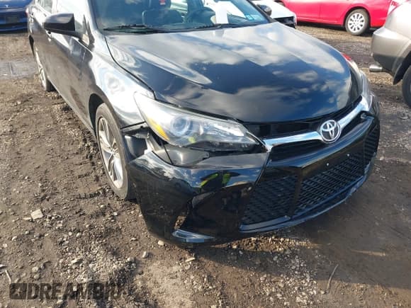 ✅ 2017 Toyota Camry SE • VIN: 4T1BF1FK2HU275813 • Lot: 43841953. Listed on IAAI with 106,279 mi. Free auction sales archive from the USA and detailed vehicle history report at DreamBid. Image 6.