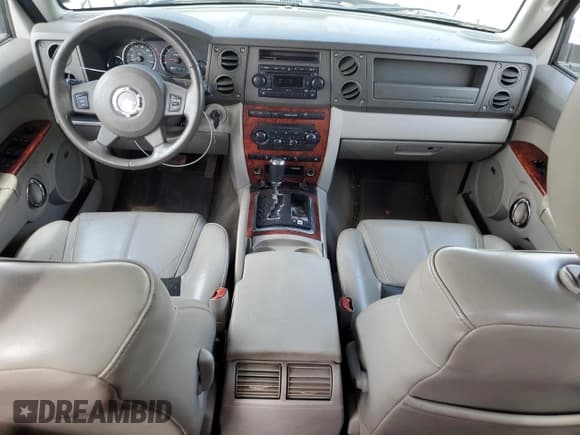 ✅ 2007 Jeep Commander Limited • VIN: 1J8HG58P17C672566 • Lot: 56271385. Listed on Copart with 155,854 mi. Free auction sales archive from the USA and detailed vehicle history report at DreamBid. Image 8.