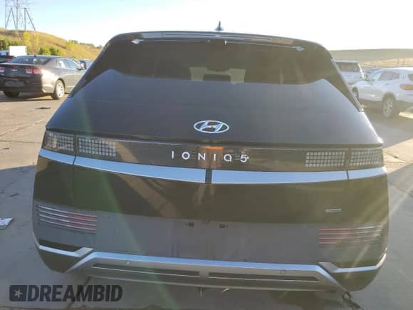 ✅ 2022 Hyundai Ioniq 5 SE • VIN: KM8KMDAF5NU101280 • Lot: 72783204. Wystawiony na Copart z przebiegiem 34 964 mil mil. Skorzystaj z bezpłatnego archiwum sprzedaży aukcyjnych z USA i zobacz szczegółowy raport historii pojazdu na DreamBid. Zdjęcie 6.