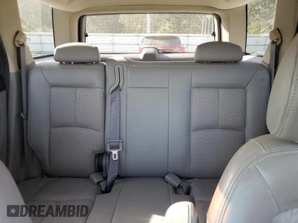 ✅ 2007 Saturn VUE V6 • VIN: 5GZCZ53467S822099 • Lot: 50868755. Wystawiony na Copart z przebiegiem 239 834 mil. Bezpłatny archiwum sprzedaży aukcyjnych z USA i szczegółowy raport historii pojazdu na DreamBid. Zdjęcie 10.