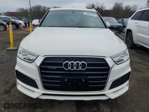 ✅ 2018 Audi Q3 Premium • VIN: WA1ECCFSXJR029780 • Lot: 92663745. Wystawiony na Copart z przebiegiem 139 158 mil. Bezpłatny archiwum sprzedaży aukcyjnych z USA i szczegółowy raport historii pojazdu na DreamBid. Zdjęcie 5.