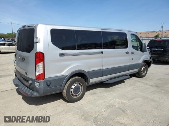 ✅ 2018 Ford Transit Passenger XL • VIN: 1FBZX2YM7JKA70823 • Лот: 54600435. Опубликован ранее на Copart с пробегом Не указан. Бесплатный доступ к архиву аукционных продаж из США и подробный отчёт об истории автомобиля на DreamBid. Изображение 3.