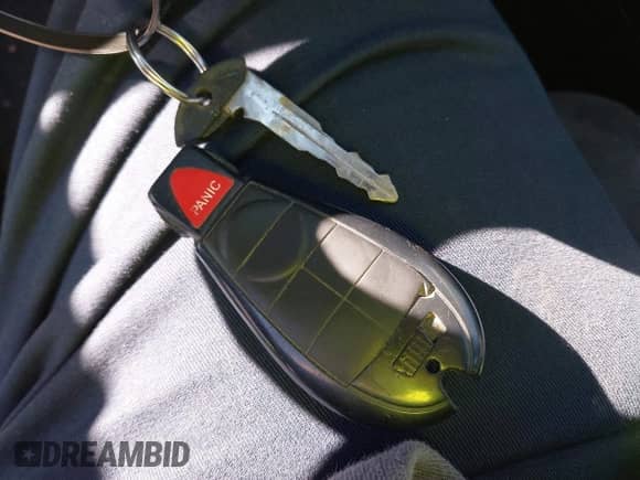 2013 Dodge Dart SXT z VIN 1C3CDFBA5DD211238, wystawiony jako IAAI lot #43589261 z przebiegiem 181 811 mil mil oraz . Historia ofert i sprzedaży dostępna na DreamBid. Obrazek 11.