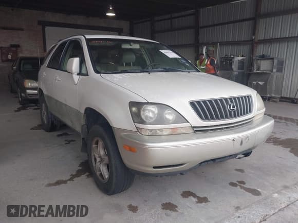 ✅ 2000 Lexus RX 300 • VIN: JT6GF10U1Y0073340 • Лот: 43042420. Опубликован ранее на IAAI с пробегом 281 997 миль. Бесплатный доступ к архиву аукционных продаж из США и подробный отчёт об истории автомобиля на DreamBid. Изображение 1.