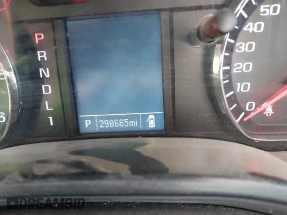 ✅ 2019 Chevrolet Silverado 2500HD Work Truck • VIN: 1GC1CREG5KF254714 • Лот: 43803438. Опубликован ранее на IAAI с пробегом 298 665 миль. Бесплатный доступ к архиву аукционных продаж из США и подробный отчёт об истории автомобиля на DreamBid. Изображение 15.