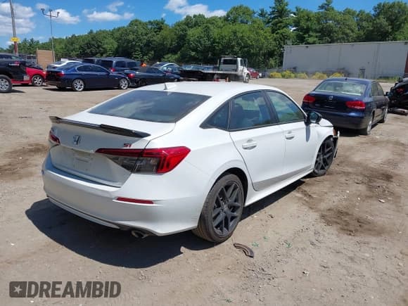 ✅ 2023 Honda Civic Si • VIN: 2HGFE1E5XPH473126 • Lot: 42783235. Listed on IAAI with Not provided. Free auction sales archive from the USA and detailed vehicle history report at DreamBid. Image 4.