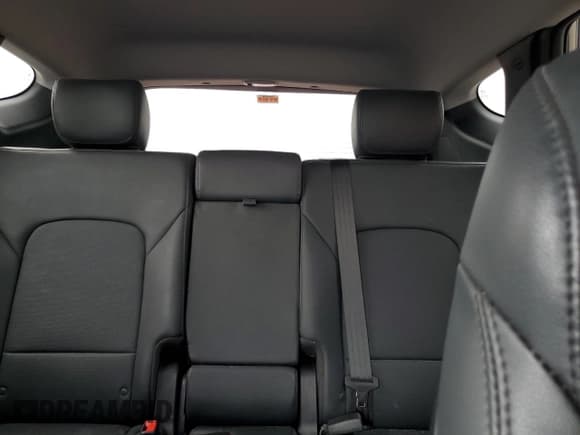 ✅ 2018 Hyundai Santa Fe 2.0T • VIN: 5NMZUDLA1JH058790 • Лот: 73980193. Опубликован ранее на Copart с пробегом 139 337 миль. Бесплатный доступ к архиву аукционных продаж из США и подробный отчёт об истории автомобиля на DreamBid. Изображение 10.