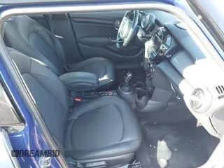 ✅ 2020 MINI Hardtop 4 Door Cooper • VIN: WMWXU7C00L2L55621 • Lot: 43397993. Wystawiony na IAAI z przebiegiem 58 199 mil. Bezpłatny archiwum sprzedaży aukcyjnych z USA i szczegółowy raport historii pojazdu na DreamBid. Zdjęcie 5.