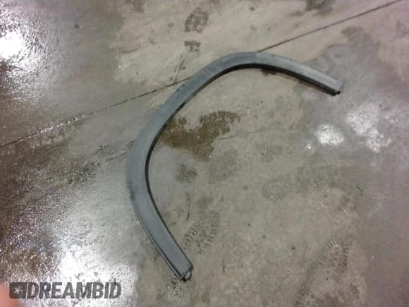 ✅ 2025 Chevrolet Traverse AWD LT • VIN: 1GNEVGRS4SJ144935 • Lot: 86808915. Wystawiony na Copart z przebiegiem 11 126 mil. Bezpłatny archiwum sprzedaży aukcyjnych z USA i szczegółowy raport historii pojazdu na DreamBid. Zdjęcie 13.