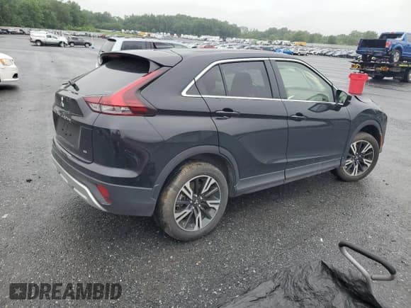 ✅ 2024 Mitsubishi Eclipse Cross SE • VIN: JA4ATWAAXRZ060635 • Lot: 61436795. Wystawiony na Copart z przebiegiem 20 597 mil. Bezpłatny archiwum sprzedaży aukcyjnych z USA i szczegółowy raport historii pojazdu na DreamBid. Zdjęcie 3.