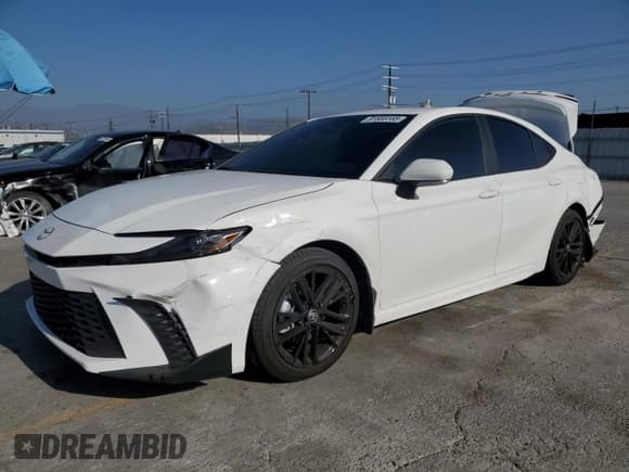 ✅ 2025 Toyota Camry SE • VIN: 4T1DAACKXSU088306 • Lot: 91555165. Listed on Copart with 28,226 mi. Free auction sales archive from the USA and detailed vehicle history report at DreamBid. Image 1.