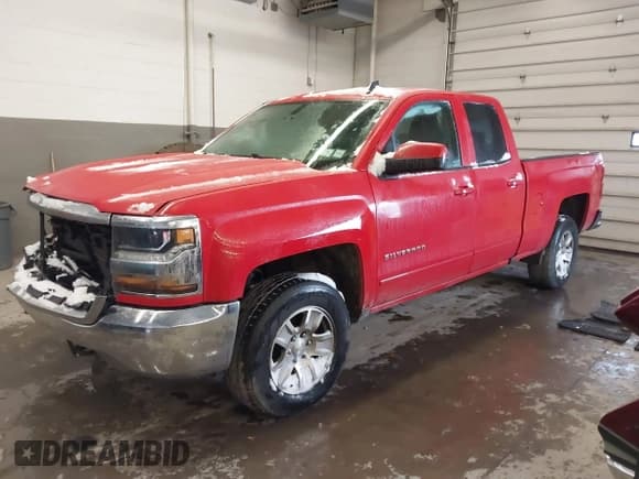 ✅ 2019 Chevrolet Silverado 1500 LT • VIN: 2GCVKPEC0K1114048 • Lot: 43668162. Wystawiony na IAAI z przebiegiem 106 363 mil. Bezpłatny archiwum sprzedaży aukcyjnych z USA i szczegółowy raport historii pojazdu na DreamBid. Zdjęcie 2.