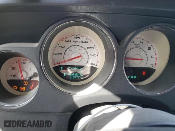 ✅ 2014 Dodge Challenger R/T 100th Anniversary Appearance • VIN: 2C3CDYBT9EH139686 • Lot: 77884744. Wystawiony na Copart z przebiegiem 110 777 mil. Bezpłatny archiwum sprzedaży aukcyjnych z USA i szczegółowy raport historii pojazdu na DreamBid. Zdjęcie 9.