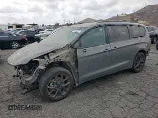 ✅ 2021 Chrysler Pacifica Touring • VIN: 2C4RC1FG2MR592411 • Lot: 80545775. Wystawiony na Copart z przebiegiem 170 426 mil. Bezpłatny archiwum sprzedaży aukcyjnych z USA i szczegółowy raport historii pojazdu na DreamBid. Zdjęcie 1.