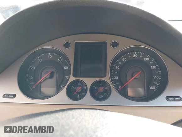 ✅ 2008 Volkswagen Passat Komfort • VIN: WVWAK73C78E055766 • Lot: 43690911. Wystawiony na IAAI z przebiegiem Nie podano. Bezpłatny archiwum sprzedaży aukcyjnych z USA i szczegółowy raport historii pojazdu na DreamBid. Zdjęcie 7.