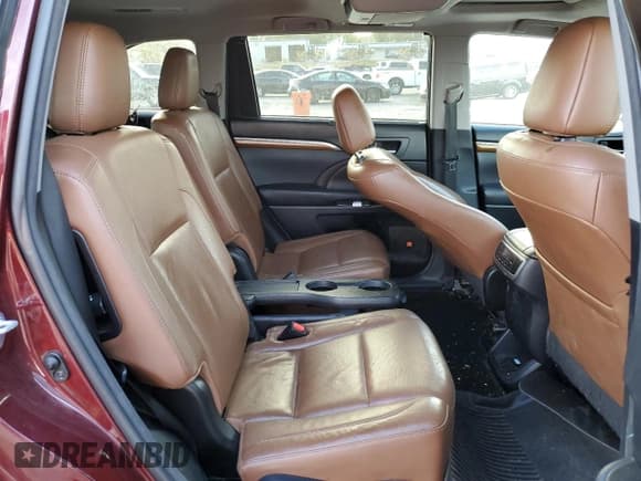 ✅ 2017 Toyota Highlander Hybrid Limited • VIN: 5TDDGRFH2HS021729 • Lot: 82463695. Listed on Copart with Not provided. Free auction sales archive from the USA and detailed vehicle history report at DreamBid. Image 11.