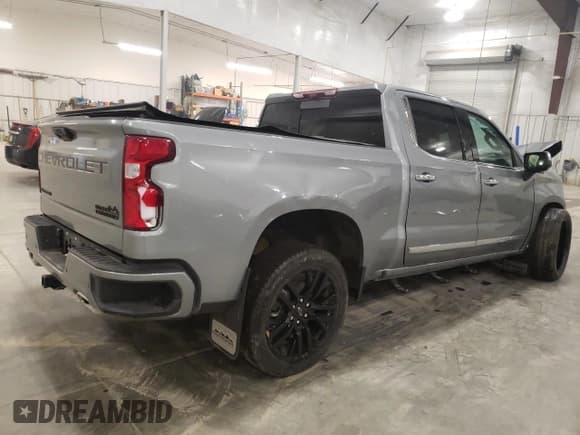 ✅ 2025 Chevrolet Silverado 1500 High Country • VIN: 1GCUKJEL4SZ113839 • Lot: 81161384. Listed on Copart with 1,014 mi. Free auction sales archive from the USA and detailed vehicle history report at DreamBid. Image 3.