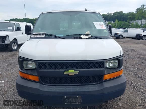 ✅ 2016 Chevrolet Express Cargo • VIN: 1GCWGAFF9G1170238 • Lot: 42940826. Listed on IAAI with 143,174 mi. Free auction sales archive from the USA and detailed vehicle history report at DreamBid. Image 6.