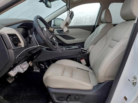 ✅ 2025 Nissan Rogue SL • VIN: 5N1BT3CA3SC671956 • Лот: 93432965. Опубликован ранее на Copart с пробегом 8 284 миль. Бесплатный доступ к архиву аукционных продаж из США и подробный отчёт об истории автомобиля на DreamBid. Изображение 7.